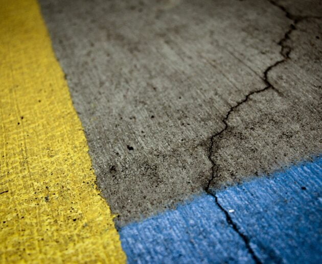 grey and yellow concrete pavement